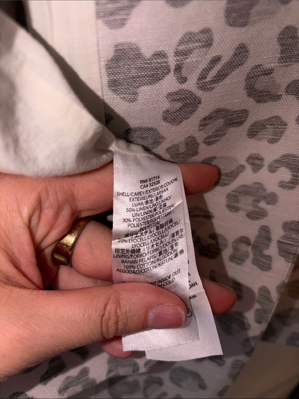 A/X Armani Exchange Vintage Light Gray Leopard Print Blazer— Like New! - Picture 5 of 8